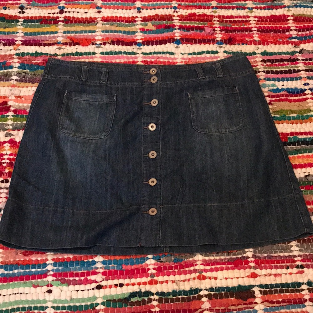 cj banks button up jean skirt‼️